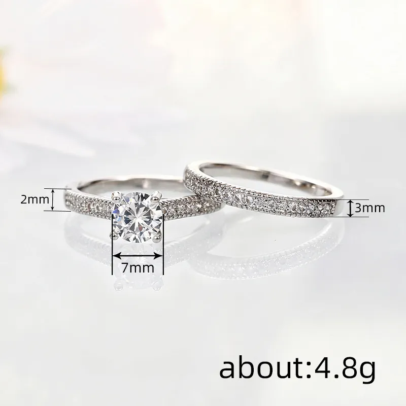 Bague élégante pour couple : bijoux de mariage avec diamant simulé rond